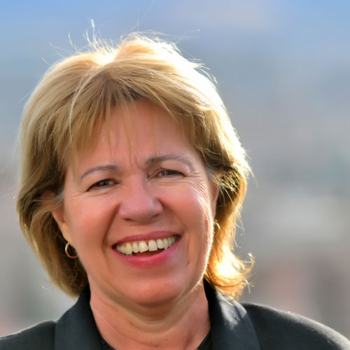 Ana María González