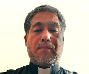 Padre Carlos Alarcón