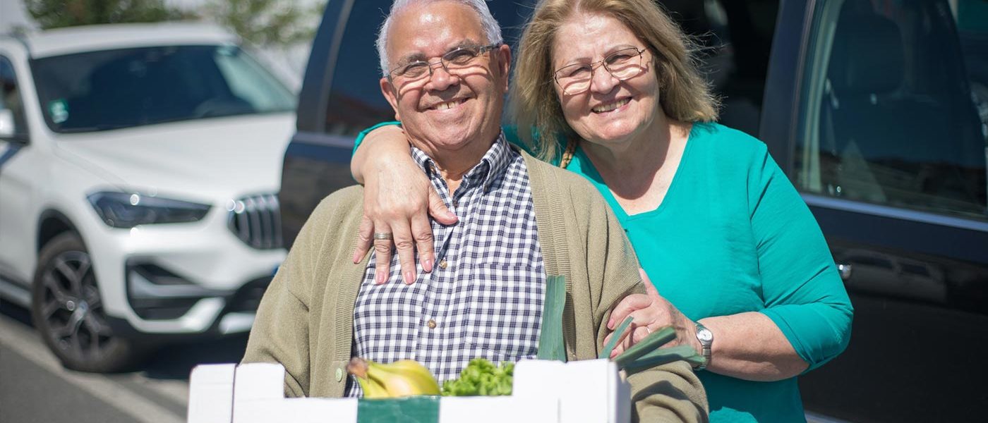 pareja de adultos mayores