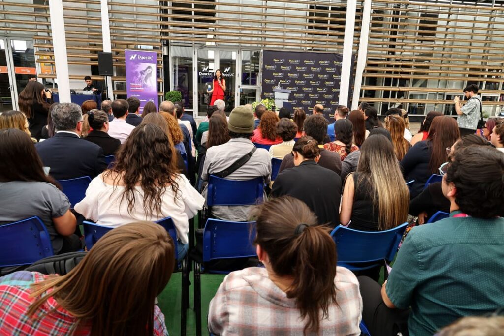 Asistentes Inauguración Centro de Negocios en Plaza Vespucio