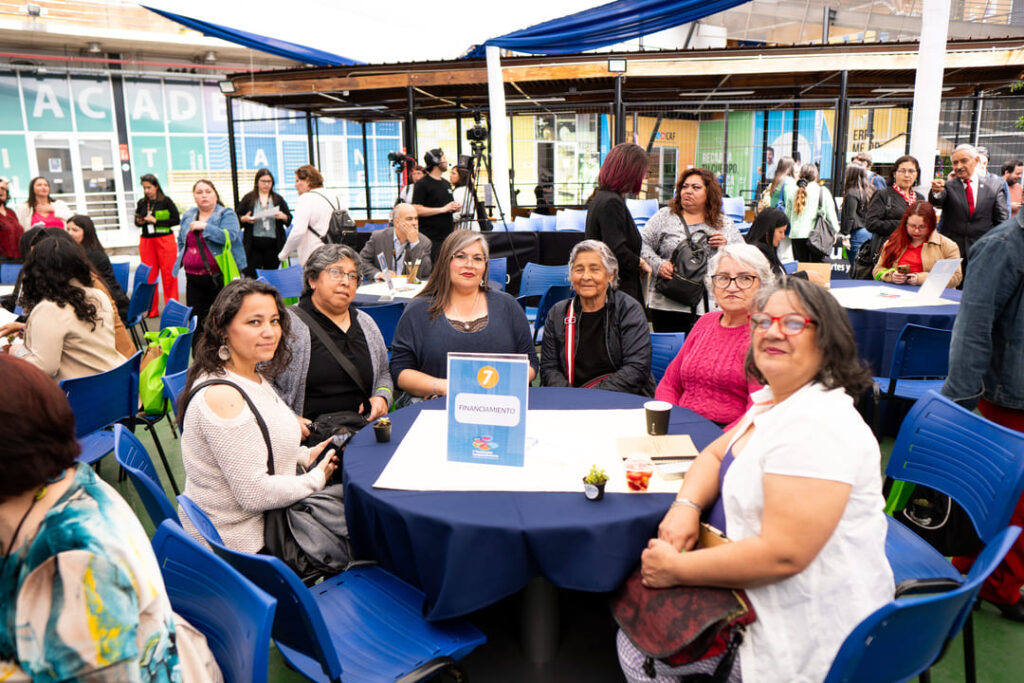 Seminario de Cooperativismo Duoc UC sede Plaza Vespucio