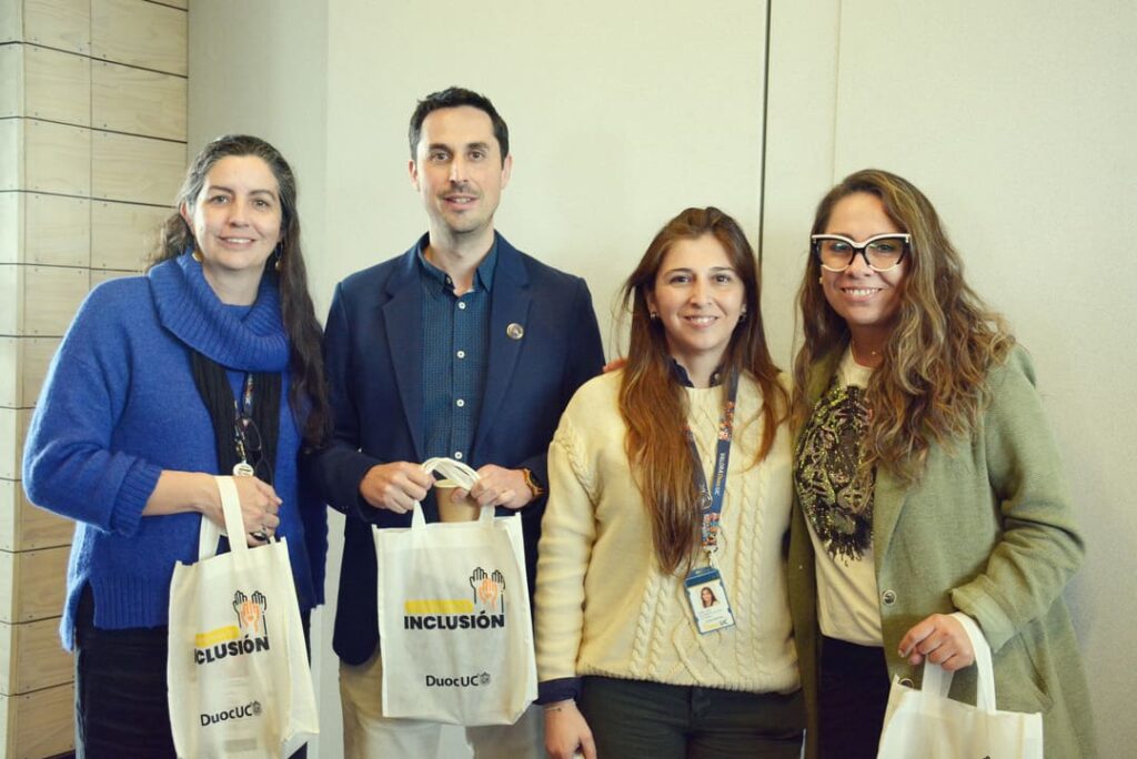 Participantes del Seminario de Inclusión Duoc UC
