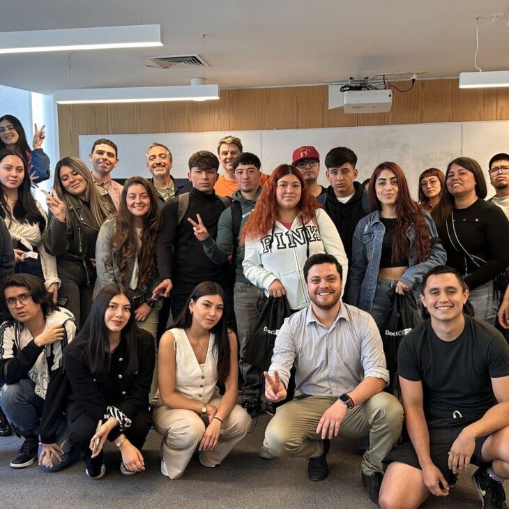 Estudiantes de Duoc UC en Agencia Cebra