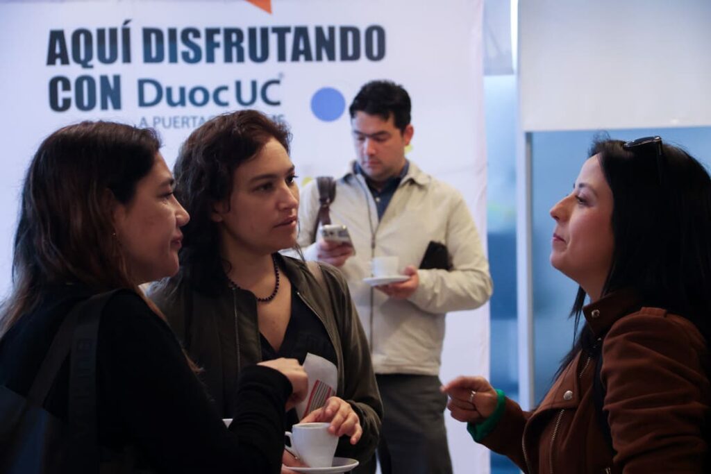 Participantes del encuentro Crea + Redes Duoc UC Concepción