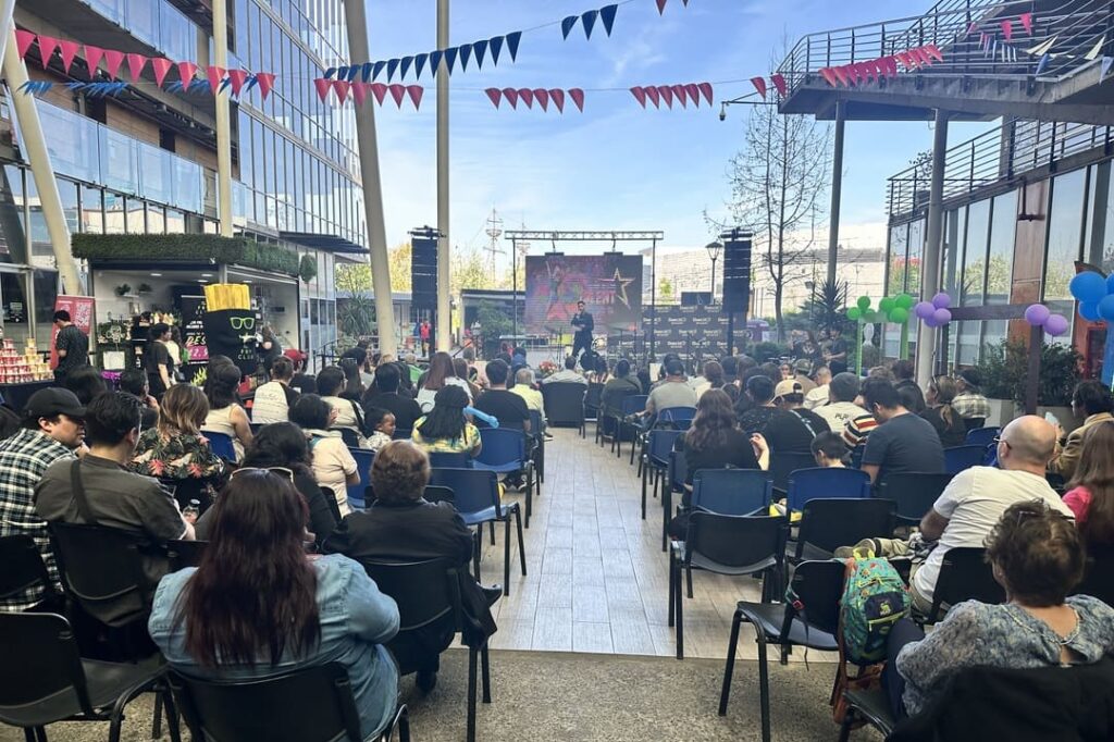 Escenario y público de Duoc's Got Talent