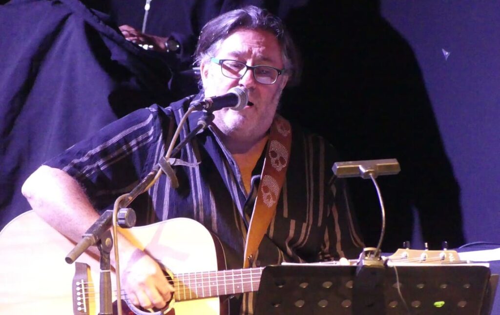 Cantante de Radioteatro Duoc UC San Bernardo