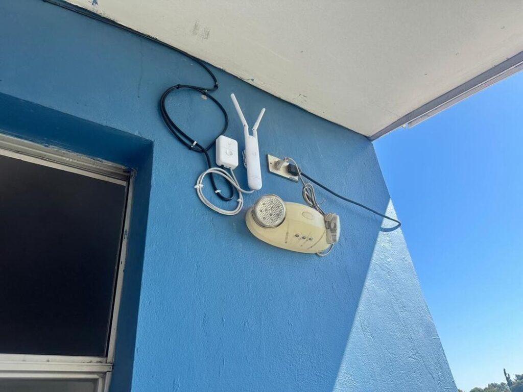 Sistema de red en colegio de Padre Hurtado