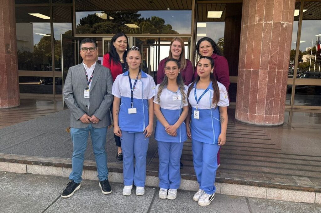 Estudiantes de Técnico Nivel Superior en Laboratorio Clínico y Banco de Sangre