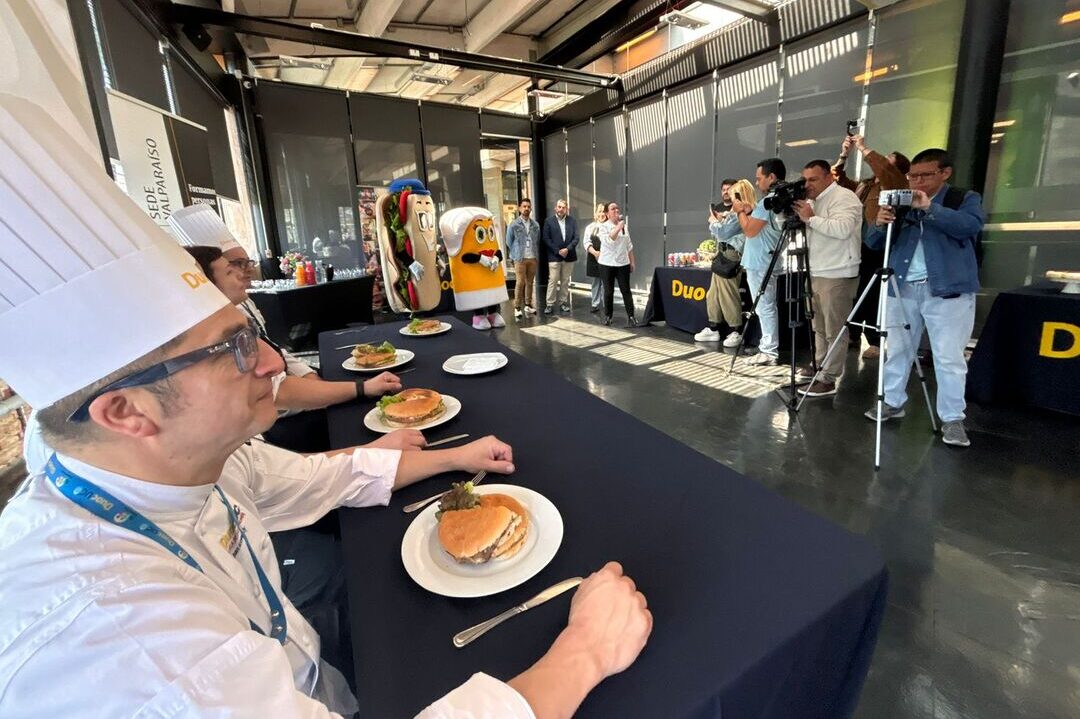 Chefs en lanzamiento Sanguchela