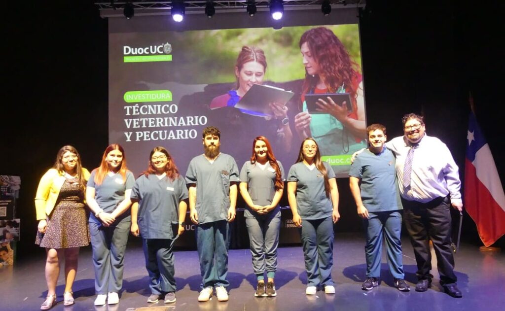Estudiantes de técnico veterinario y pecuario