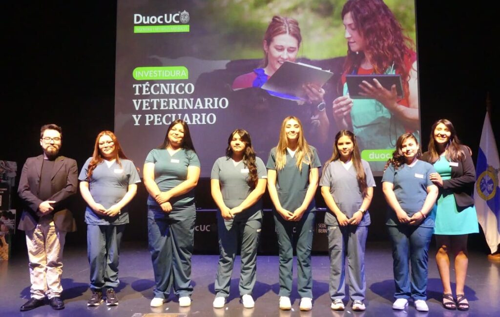Estudiantes de técnico veterinario y pecuario