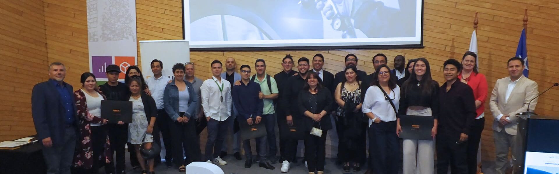 Graduados del Diplomado en Pintura Automotriz